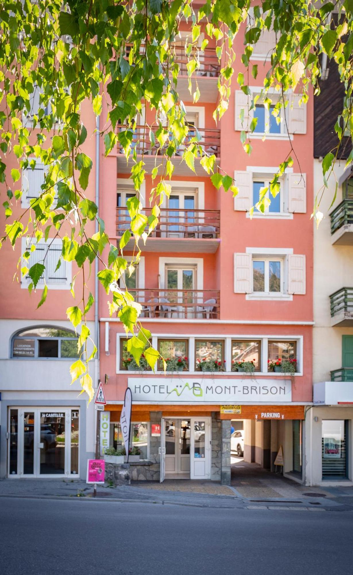 Hotel Mont-Brison บรีอองซง ภายนอก รูปภาพ